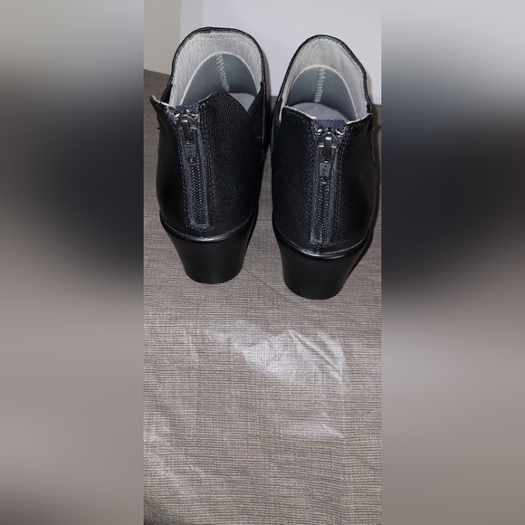 Alegria Natalee Black Chelsea Boot - Picture 3 of 6